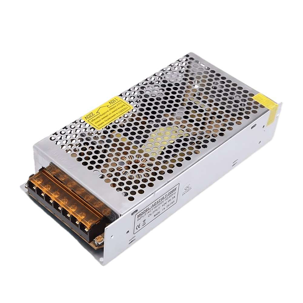 Hikvision 4’lü Full HD Güvenlik Kamerası Seti Renkli Gece Görüşlü, Mikrofonlu, Olay Anında Bildirim